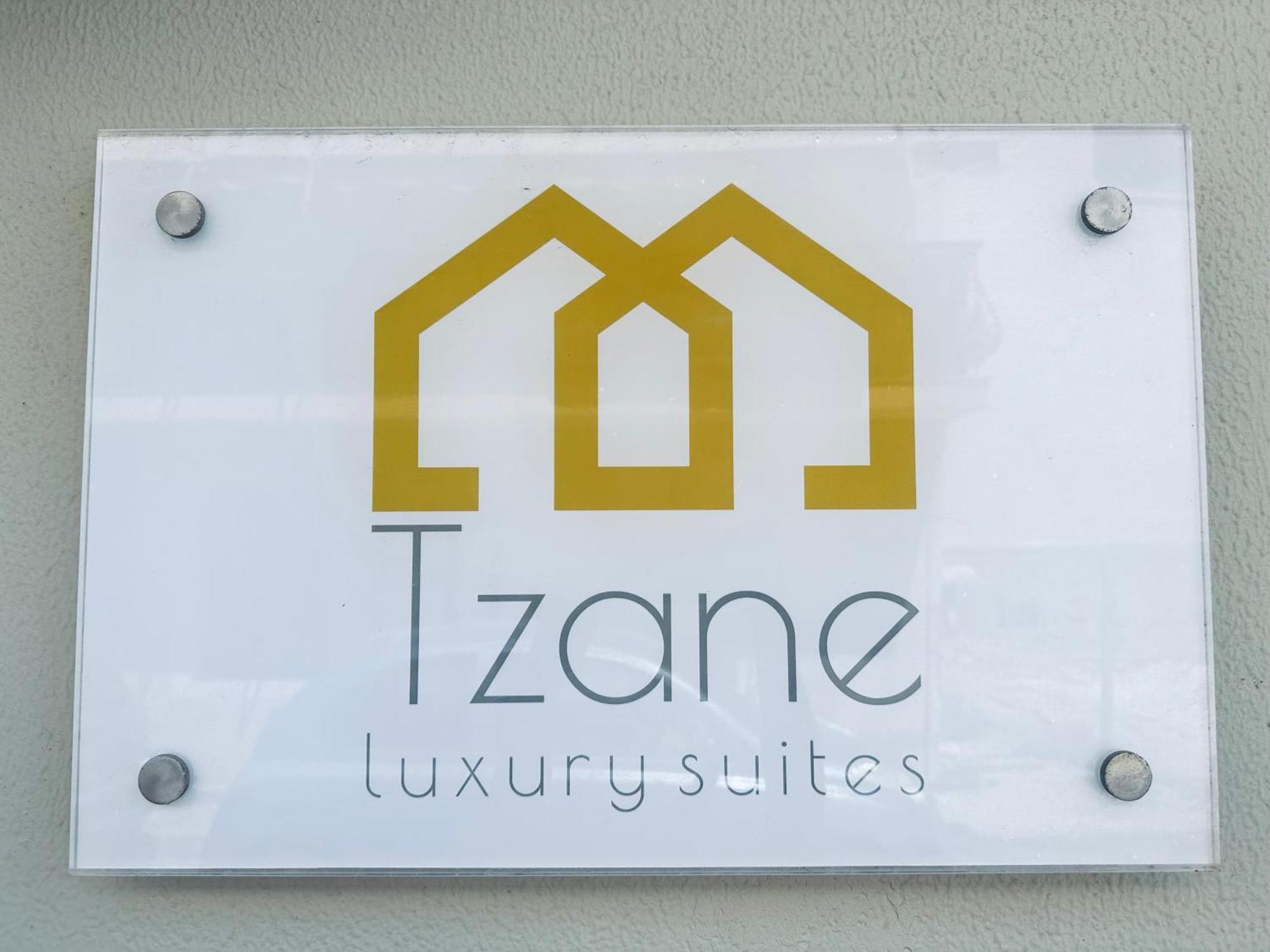 זקינטוס טאון Tzane Luxury Suites מראה חיצוני תמונה